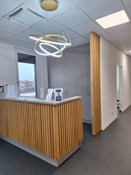 Dentalmöbel Empfang