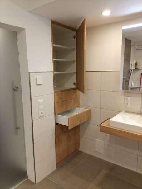 Badezimmermöbel auf Maß