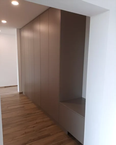 Flurschrank auf Maß