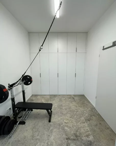 Schrank in Mauernische auf Maß